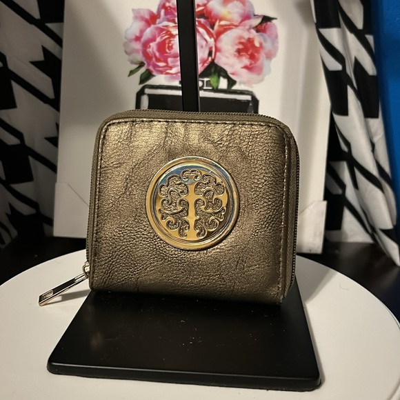 EUC/Small shoulder bag and wallet bundle - Picture 9 of 11